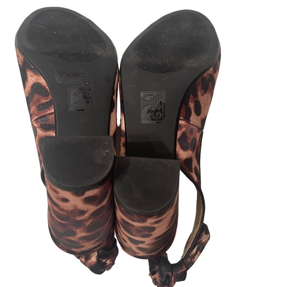 J Renee Womens Animal Print Chunky Heel Shoes size 8 M - Picture 6 of 7